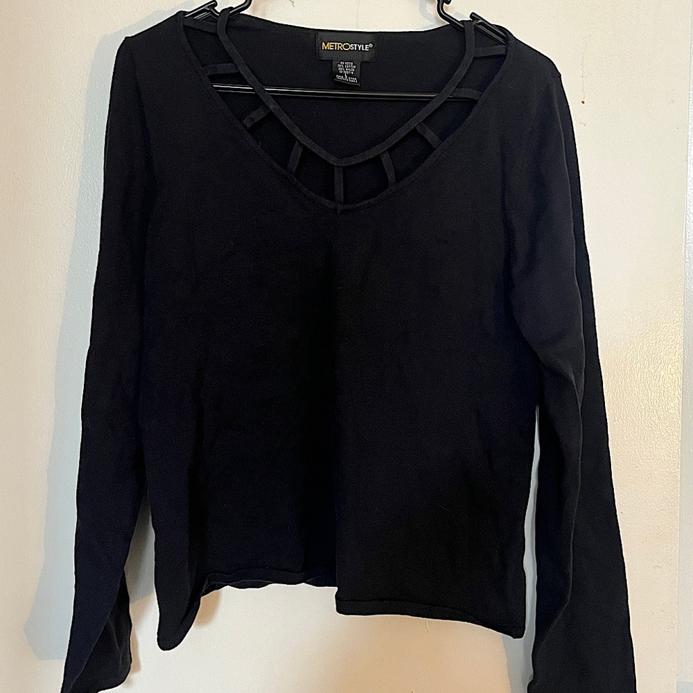 Y2k Metro Style Black Long Sleeve with cutouts